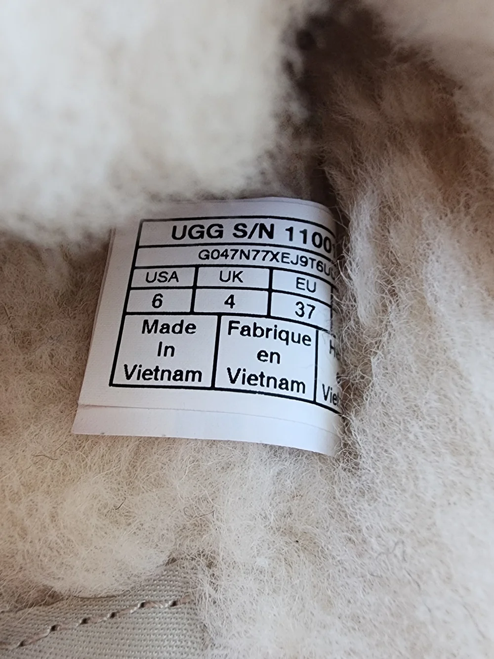 UGG Scuffette II Metallic Sparkle Gold Slippers Size [6]